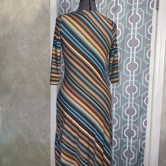 3/15🔥Stripe body con dress - Picture 3 of 4